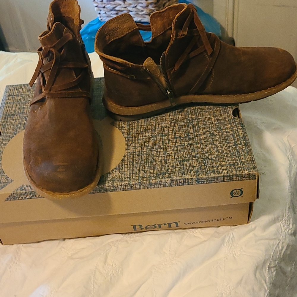 Born size 11 bootie
